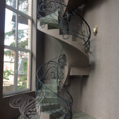 Кованая винтовая лестница КВЛ_2